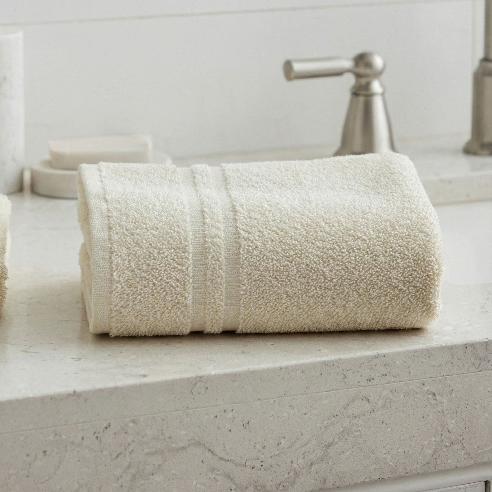 Asciugamano Viso 60x105 cm in Spugna Cotone 380g Bianco - Daltex One