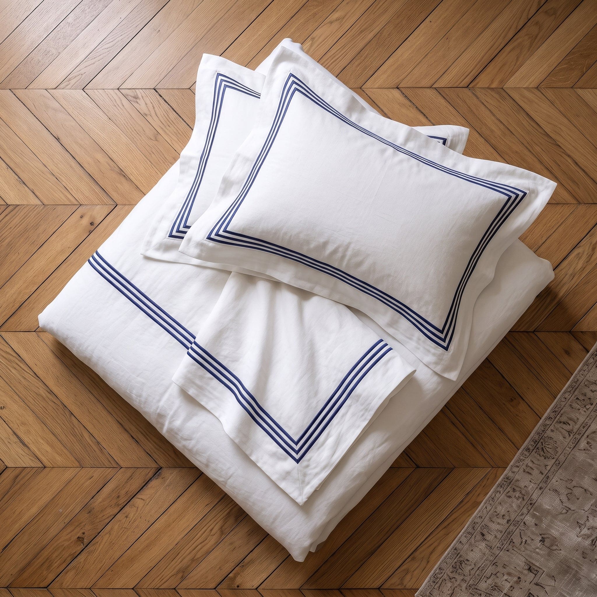 Completo Lenzuola Luxury Satin Ricamato Daunex – 250x300 + 180x200 + 2 Federe 51x81 – 100% Cotone Satin Raso 60