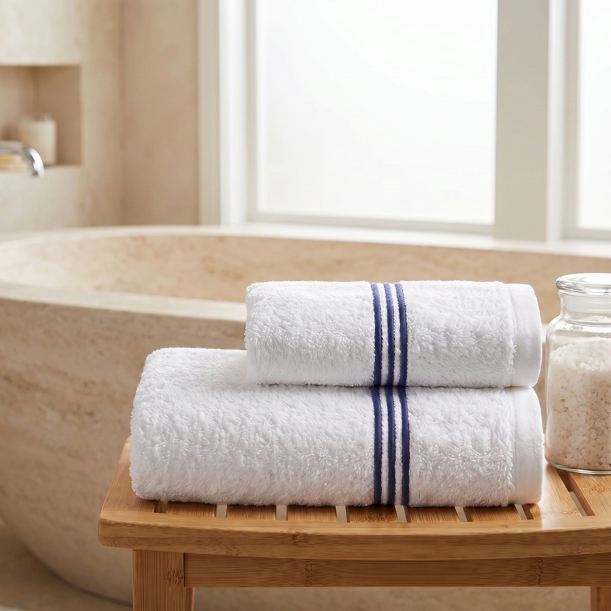 Set Coppiola e Telo Doccia in Spugna Ricamata Luxury 100% Cotone - Daunex