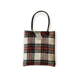 Borsa invernale in pile e con clip per la chiusura in tartan bianco