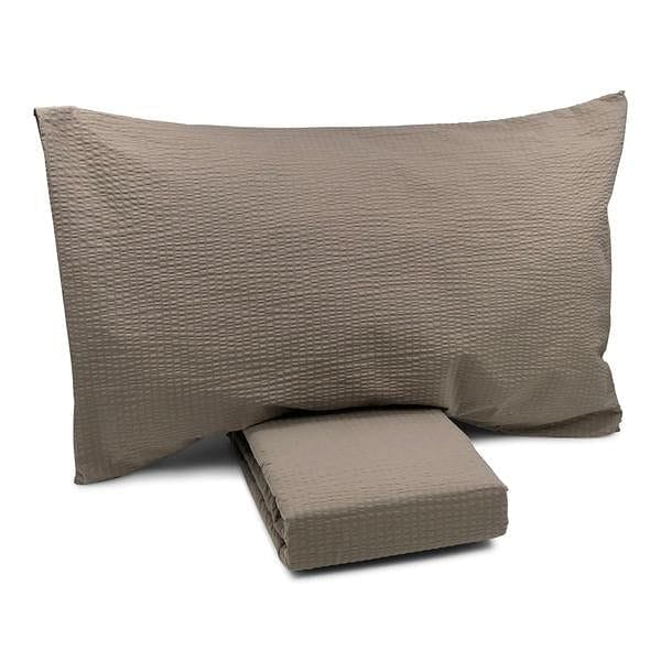 Completo letto sabbia effetto no stiro bianco con lenzuolo di sopra, lenzuolo di sotto e federe. Singolo, piazza e mezza e matrimoniale.
